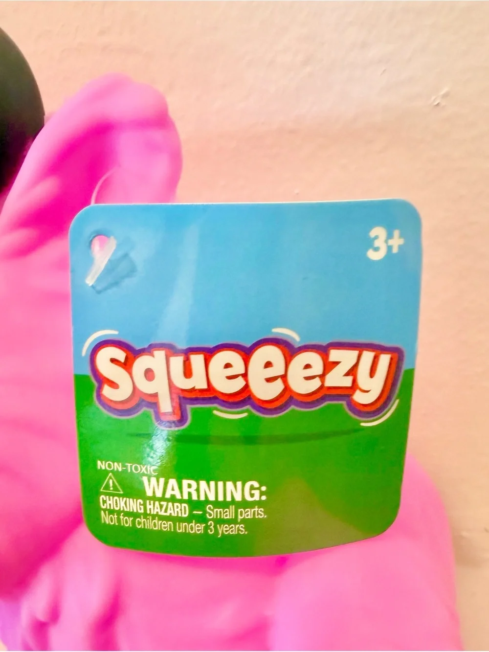 AUTHENTIC Squeeezy Squishy Toymendous HIGHLAND COW - Pink!